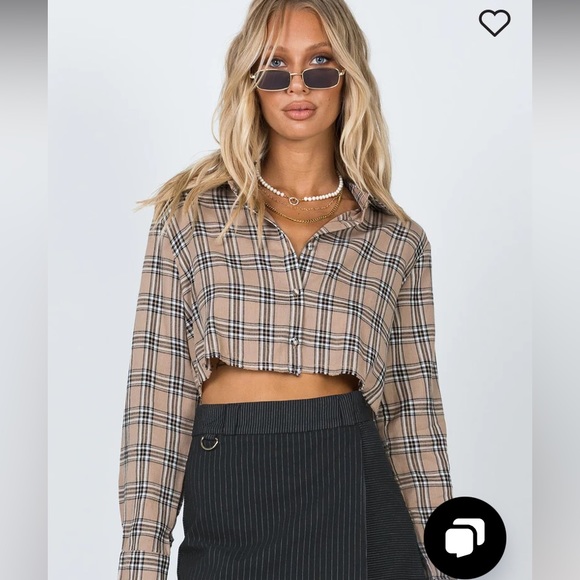 Princess Polly cropped flannel - Picture 1 of 9